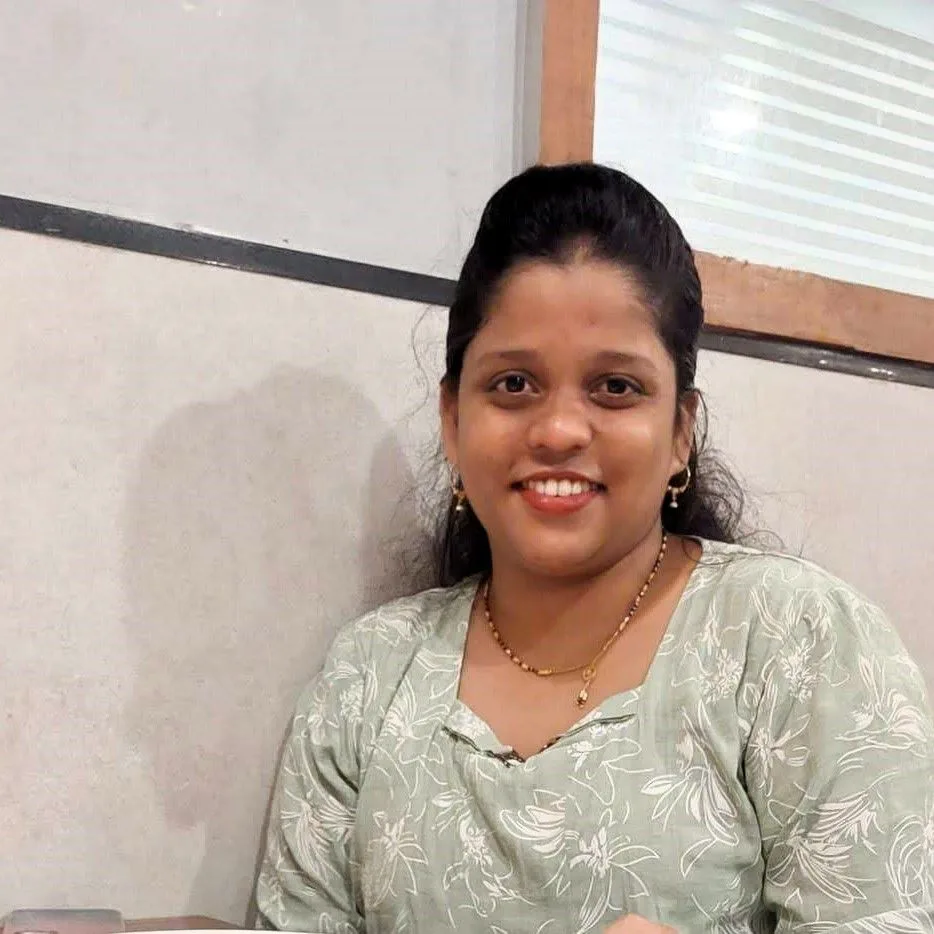 Delilah Fernandes, Executive